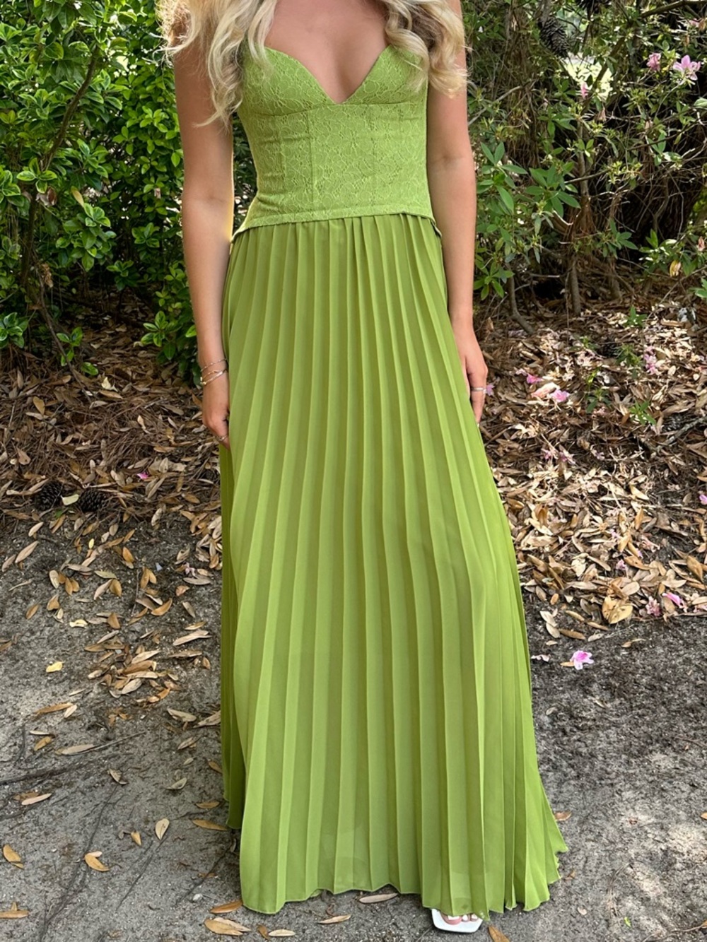 SHEIN Lime Green Pleated Maxi Dress with Sweetheart Bust